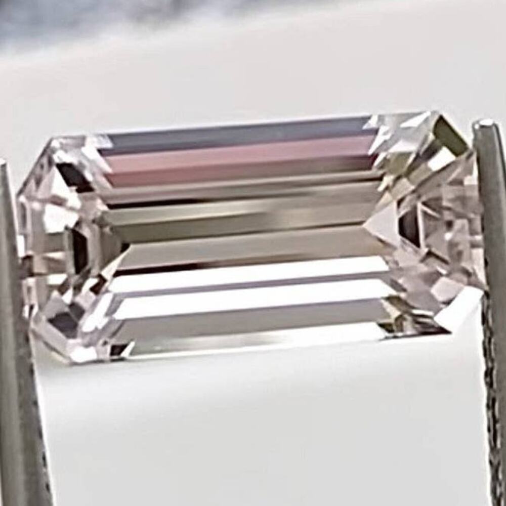 Marvelous 3 Carat VVS Morganite Gemstone!